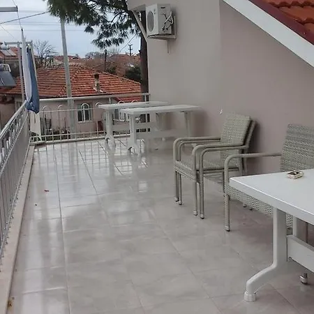 Vira Hotel *